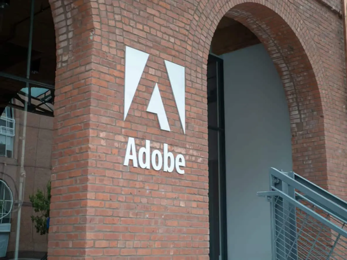 Mua Adobe chính hãng