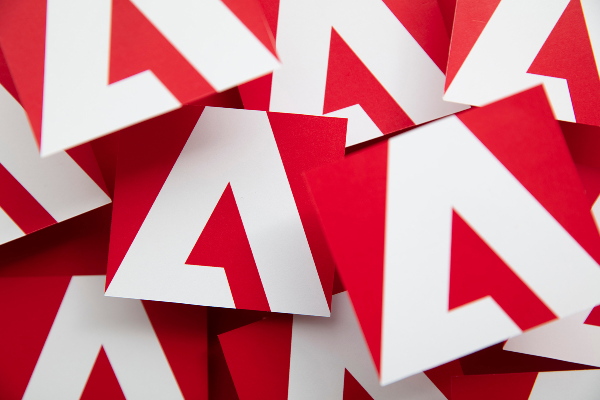 Adobe bản quyền pháp lý